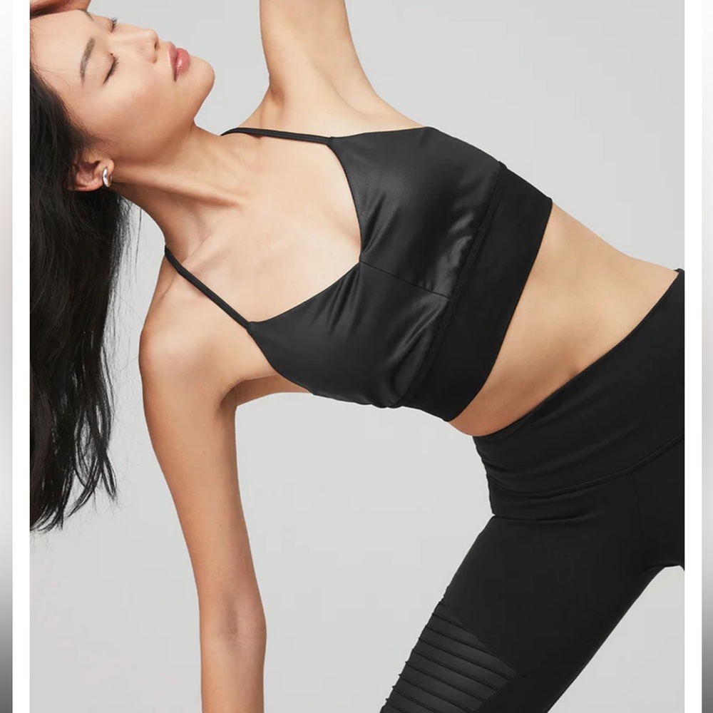 Alo Yoga Lavish Set with Bra and Leggings || XS || Black Glossy